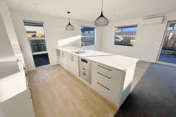 11 Campbell Drive, Lincoln