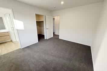11 Campbell Drive, Lincoln