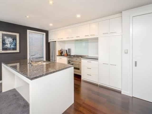 1/100 Lake Road, Northcote