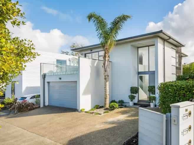 1/100 Lake Road, Northcote