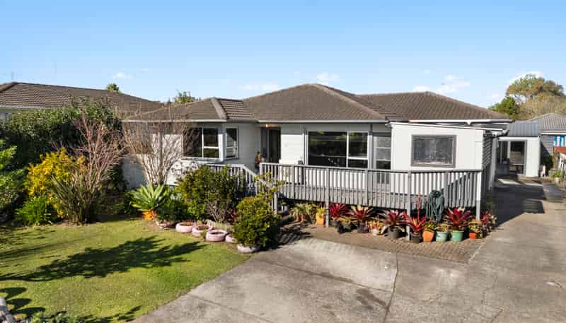 55 Flat Bush Road, Clover Park