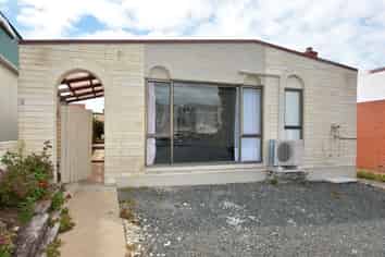 15 Ethel McMillan Place, North Dunedin