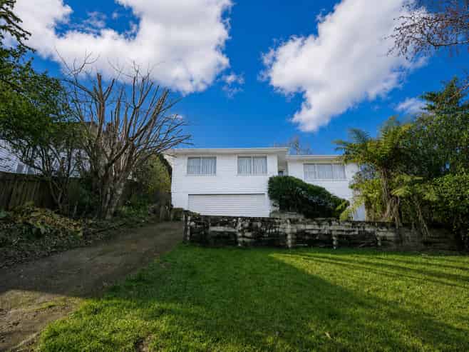 12 Ragley Street, Titirangi