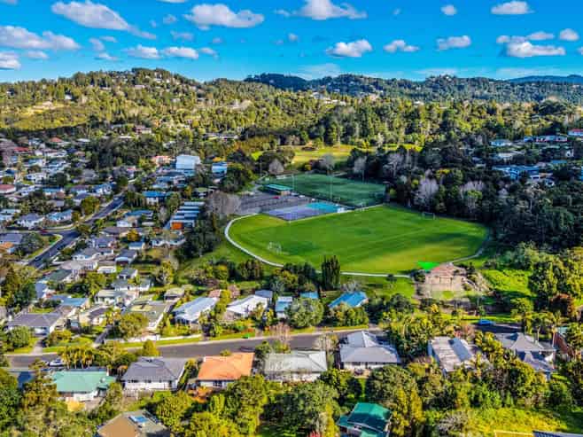 12 Ragley Street, Titirangi