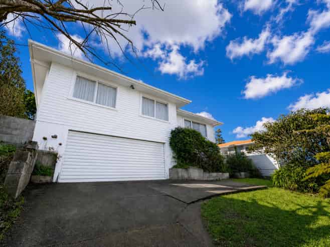 12 Ragley Street, Titirangi