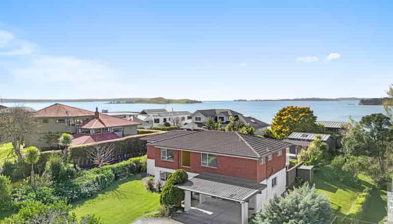 393 Riddell Road, Glendowie