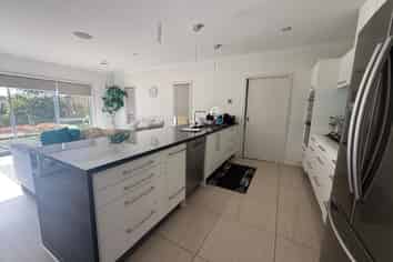 118 Navigation Drive, Whitby