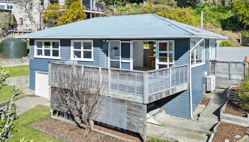 30 Poynters Crescent, Stepneyville