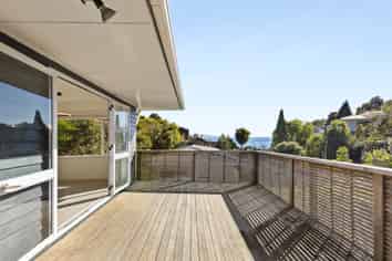 30 Poynters Crescent, Stepneyville