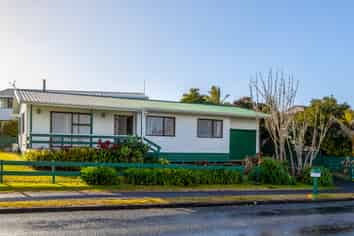 1 STELLA DRIVE, Clarks Beach