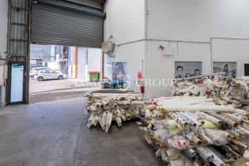 VERSATILE EDEN TERRACE INDUSTRIAL SPACE