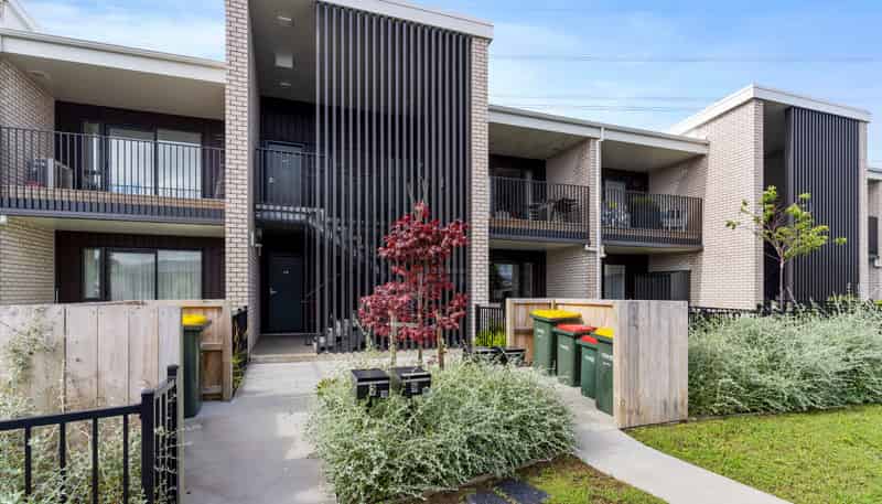 10/18 Titoki Street, Te Atatu Peninsula