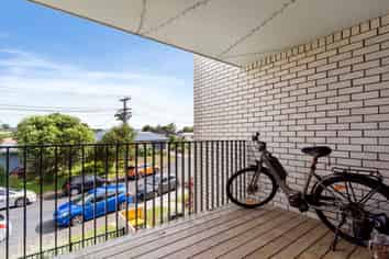 10/18 Titoki Street, Te Atatu Peninsula