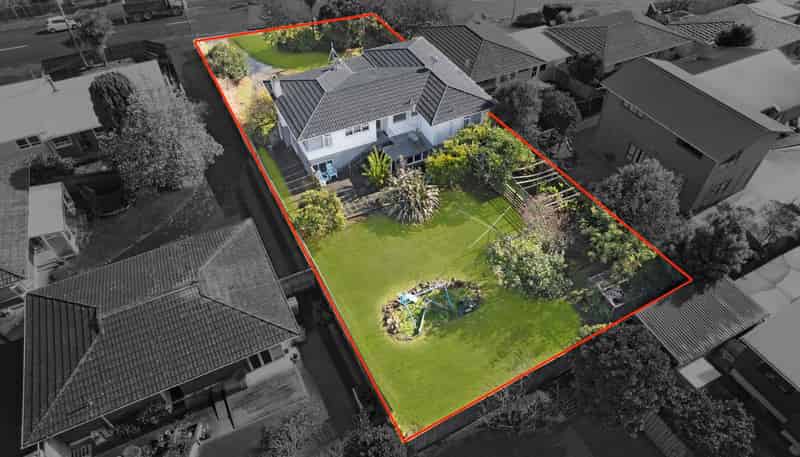 26 Ray Small Drive, Papakura