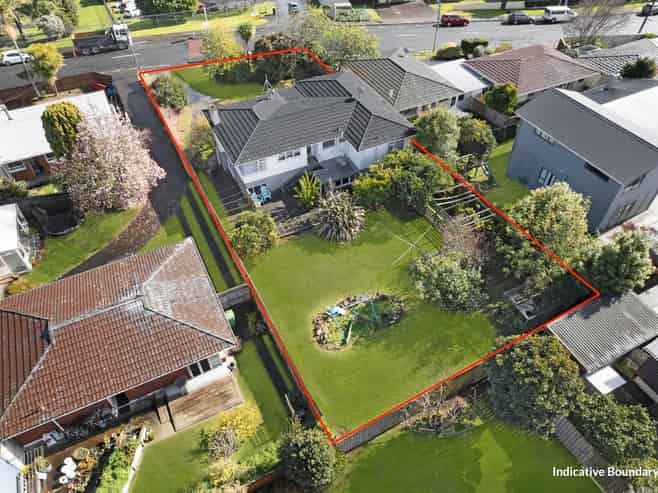 26 Ray Small Drive, Papakura
