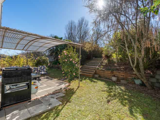 26 Brymer Road, Grandview Heights