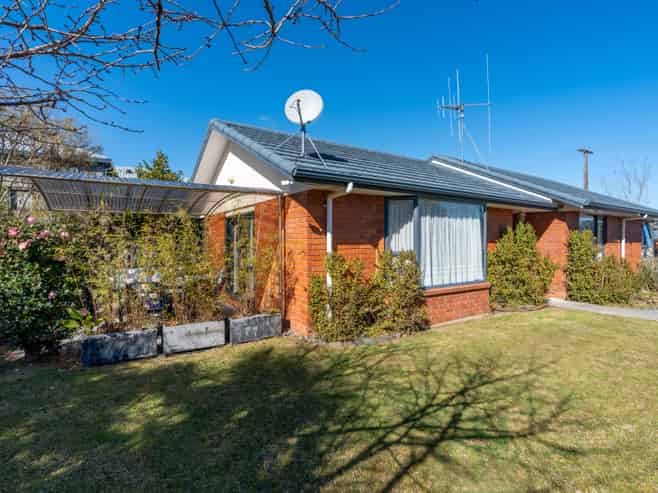 26 Brymer Road, Grandview Heights