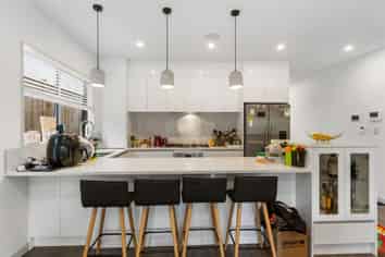 36 Hangahai Road, Flat Bush