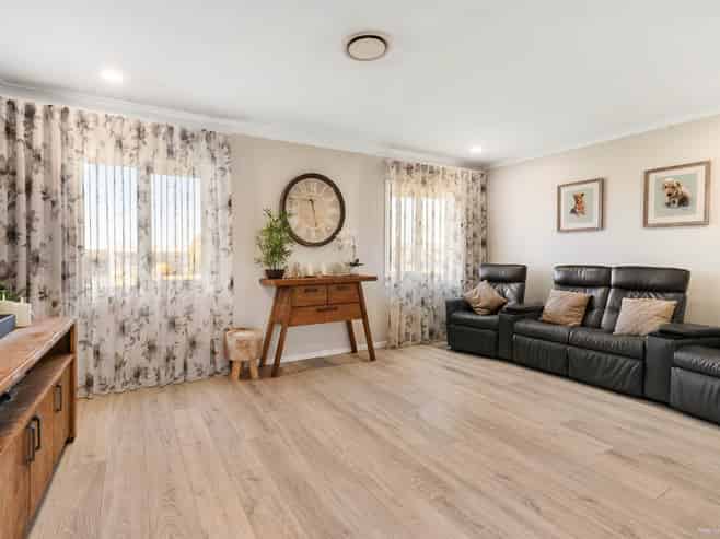 34 Sandspit Road, Waiuku