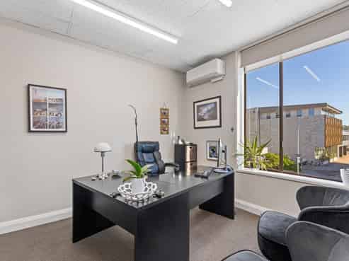 Standout Commercial Investment