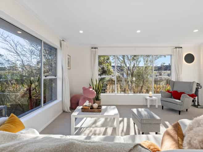 21B Colchester Crescent, Newlands
