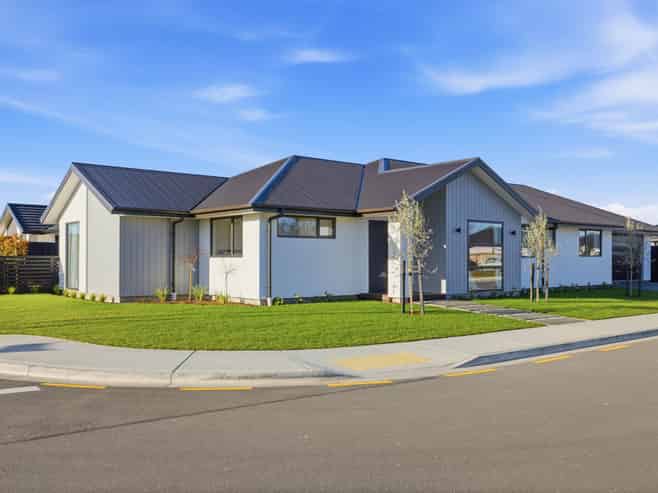 34 Stackwood Avenue, RAVENSWOOD