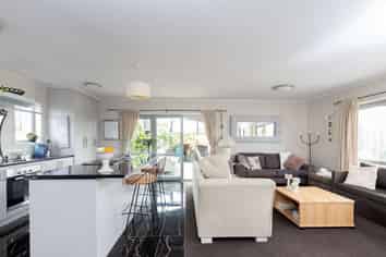 16B Insley Street, Mangawhai