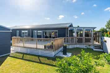 16B Insley Street, Mangawhai