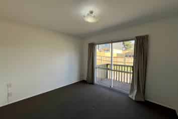 1/23 Mcleod Road, Henderson
