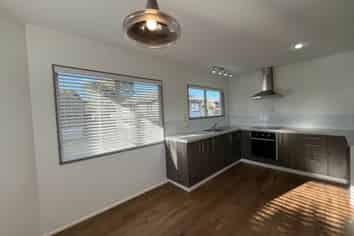1/23 Mcleod Road, Henderson