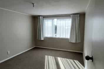1/15 Bloomsbury Grove, Newlands