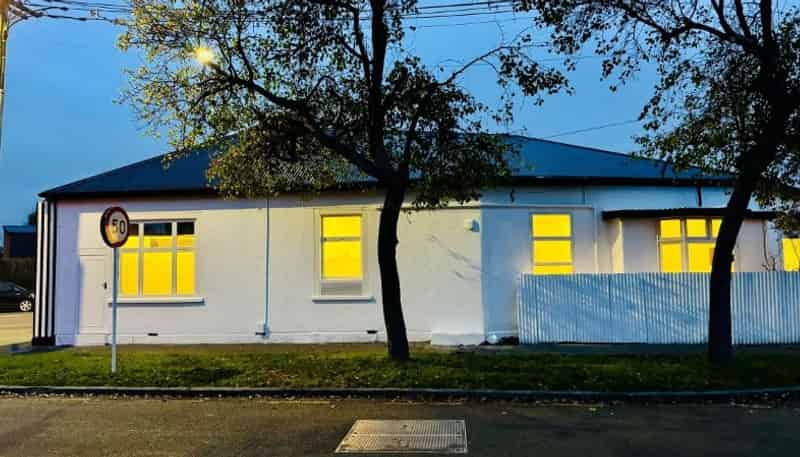 76 Hastings St West, Sydenham