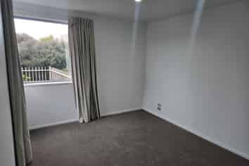 22 Henley Green, Northwood