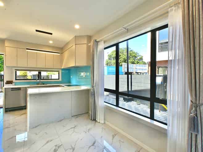 9/1 Tennessee Avenue, Mangere East