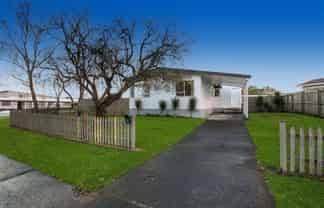 2 Sunlands Drive, Manurewa