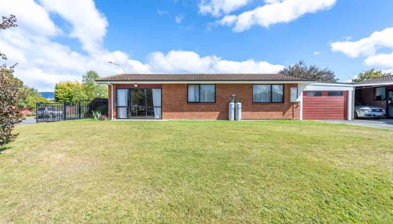 1 Donald Ross Place, Te Anau