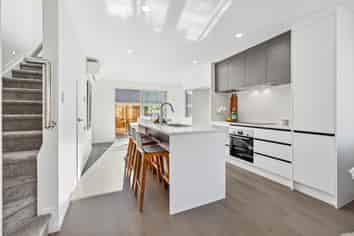 C/7 Maroubra Place, Botany Downs