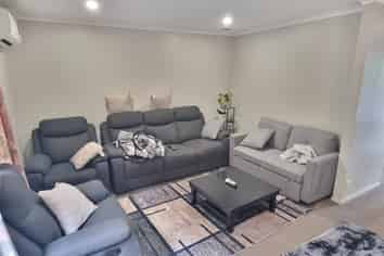 14/2 Arawa Street , New Lynn