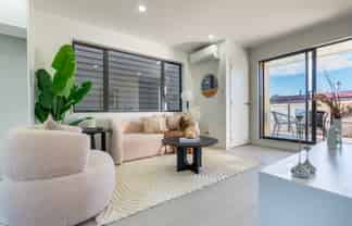 4-7/273 Don Buck Road, Massey