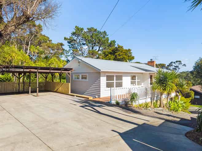 26 Coroglen Avenue, Birkenhead