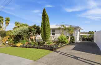 27 Hillview Avenue, New Windsor
