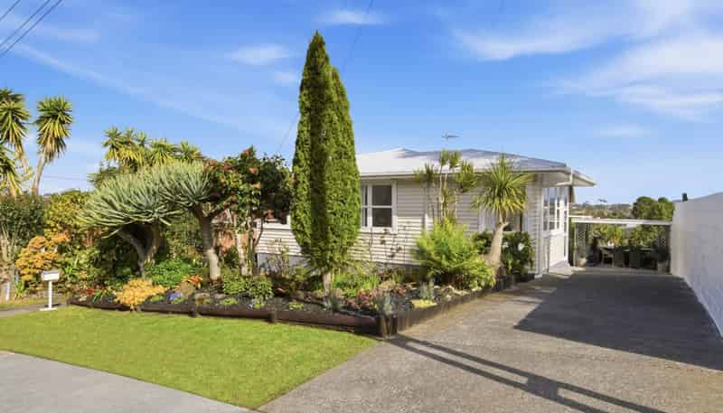 27 Hillview Avenue, New Windsor