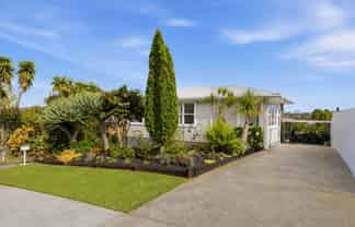 27 Hillview Avenue, New Windsor