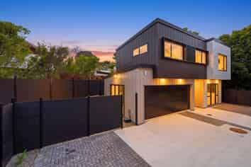 4B Dickey Street, New Windsor