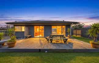 2/23 Kimpton Road, Papatoetoe