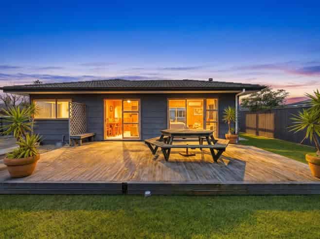 2/23 Kimpton Road, Papatoetoe