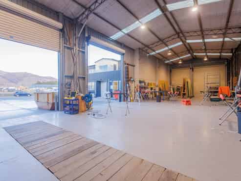 Rare freehold investment in Cromwell