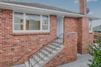 3/124a Saint Johns Road, Saint Johns