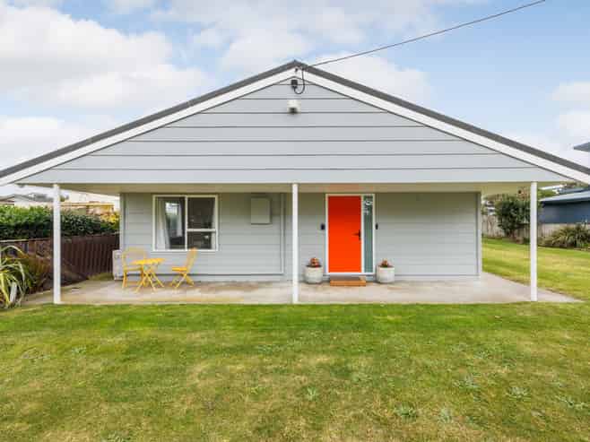 36 Signal Street, Foxton Beach