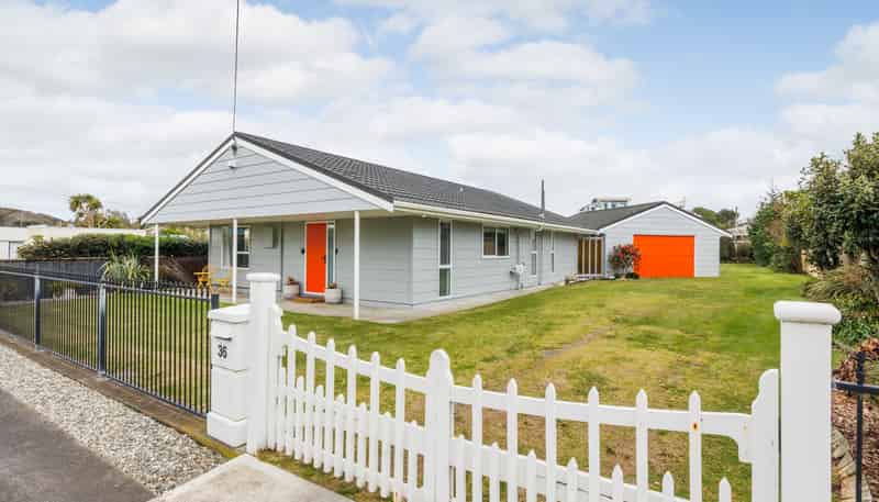 36 Signal Street, Foxton Beach